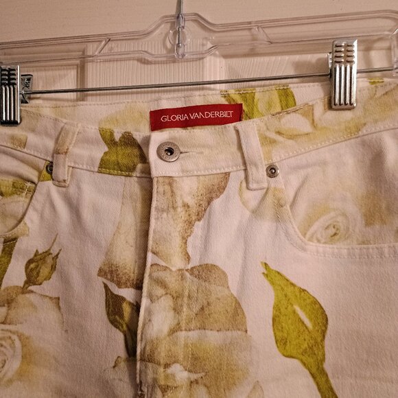 Gloria Vanderbilt Denim Sz 10 Capris, Roses and Leaves, HIgh Rise, New - Picture 4 of 5